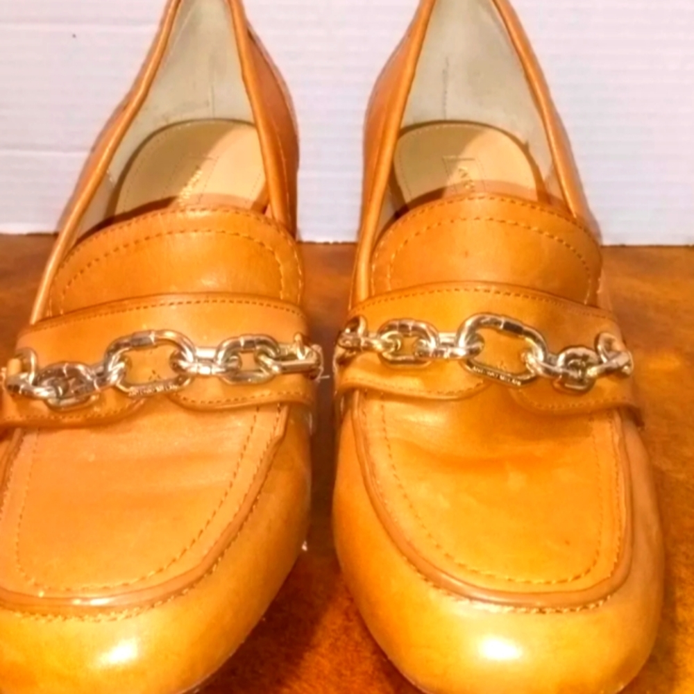 Antonio Melanie size 7.5 women's high heels brown leather loafers